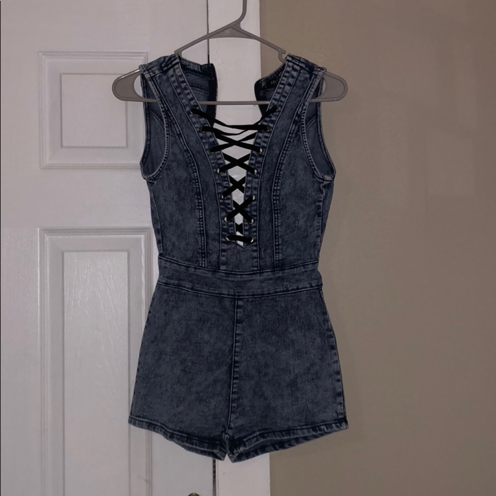 Denim romper - Picture 2 of 5